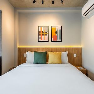 Estudio Deluxe con Cama Queen